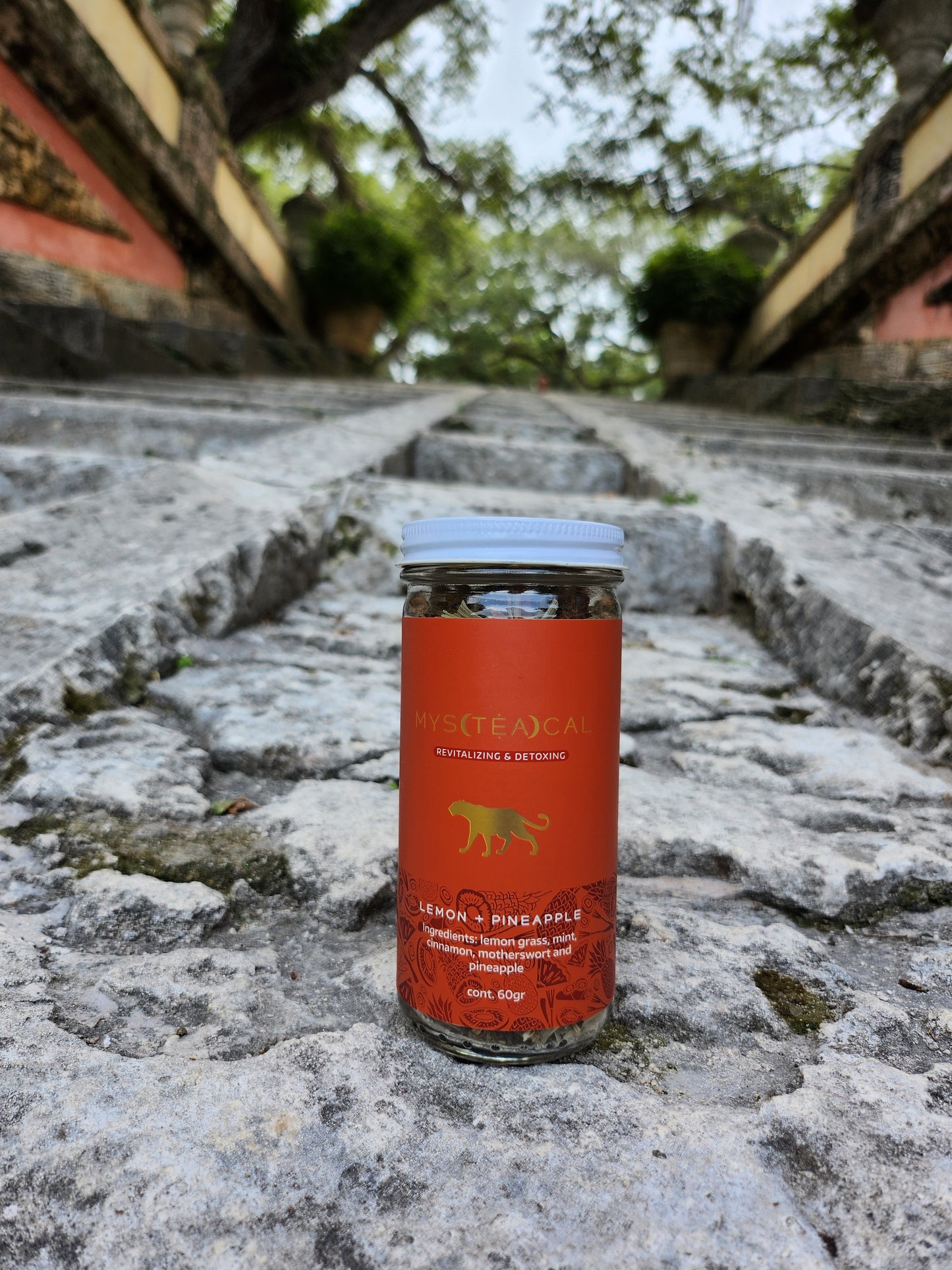 LEMONGRASS + PINEAPPLE