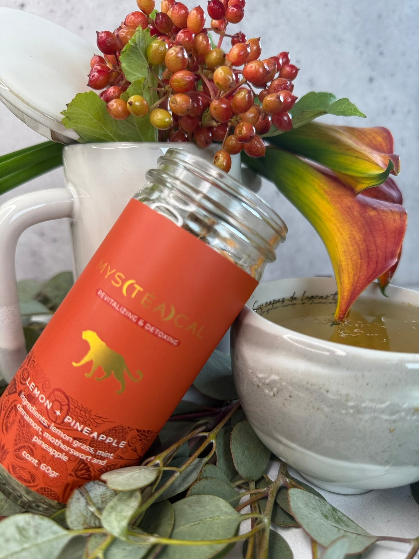 LEMONGRASS + PINEAPPLE