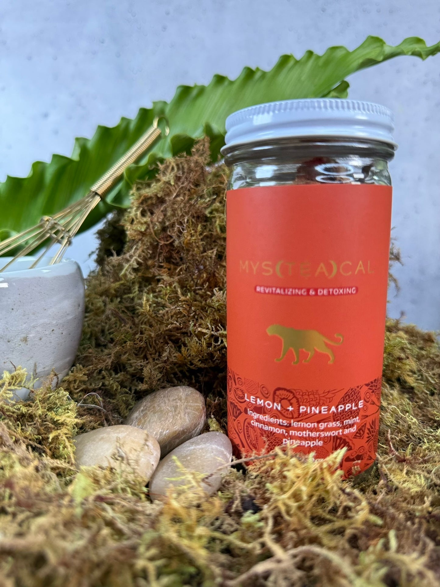 LEMONGRASS + PINEAPPLE