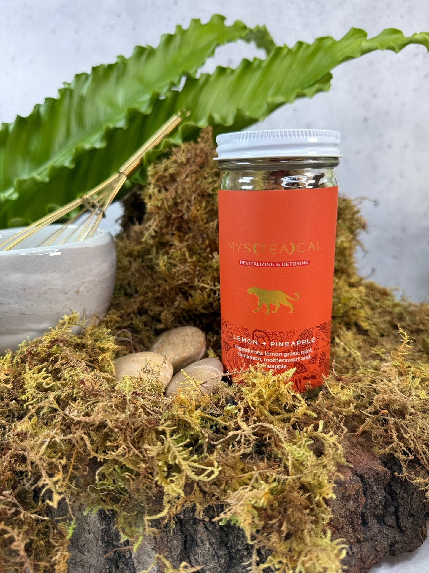 LEMONGRASS + PINEAPPLE